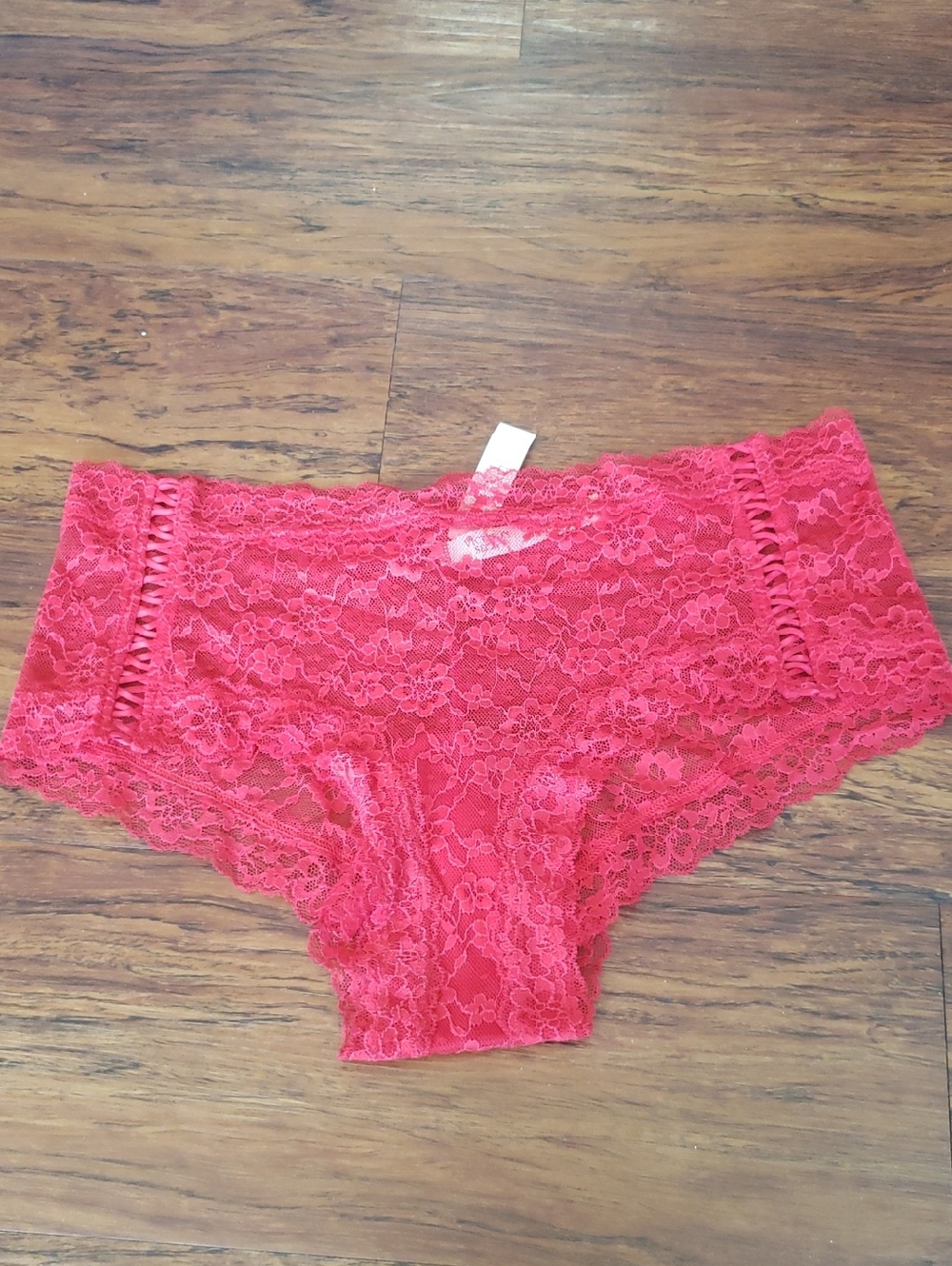 Victoria's Secret Red Lace Cheeky Women's Panties Size XL New Feminine